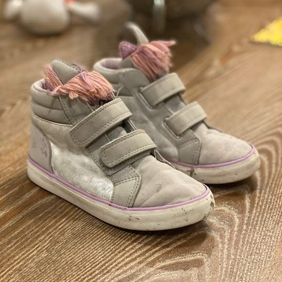 Silver unicorn boots - Picture 2 of 4